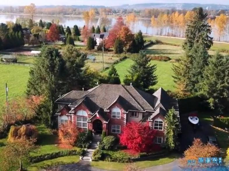 Cedar Manor Bed And Breakfast Pitt Meadows Dış mekan fotoğraf