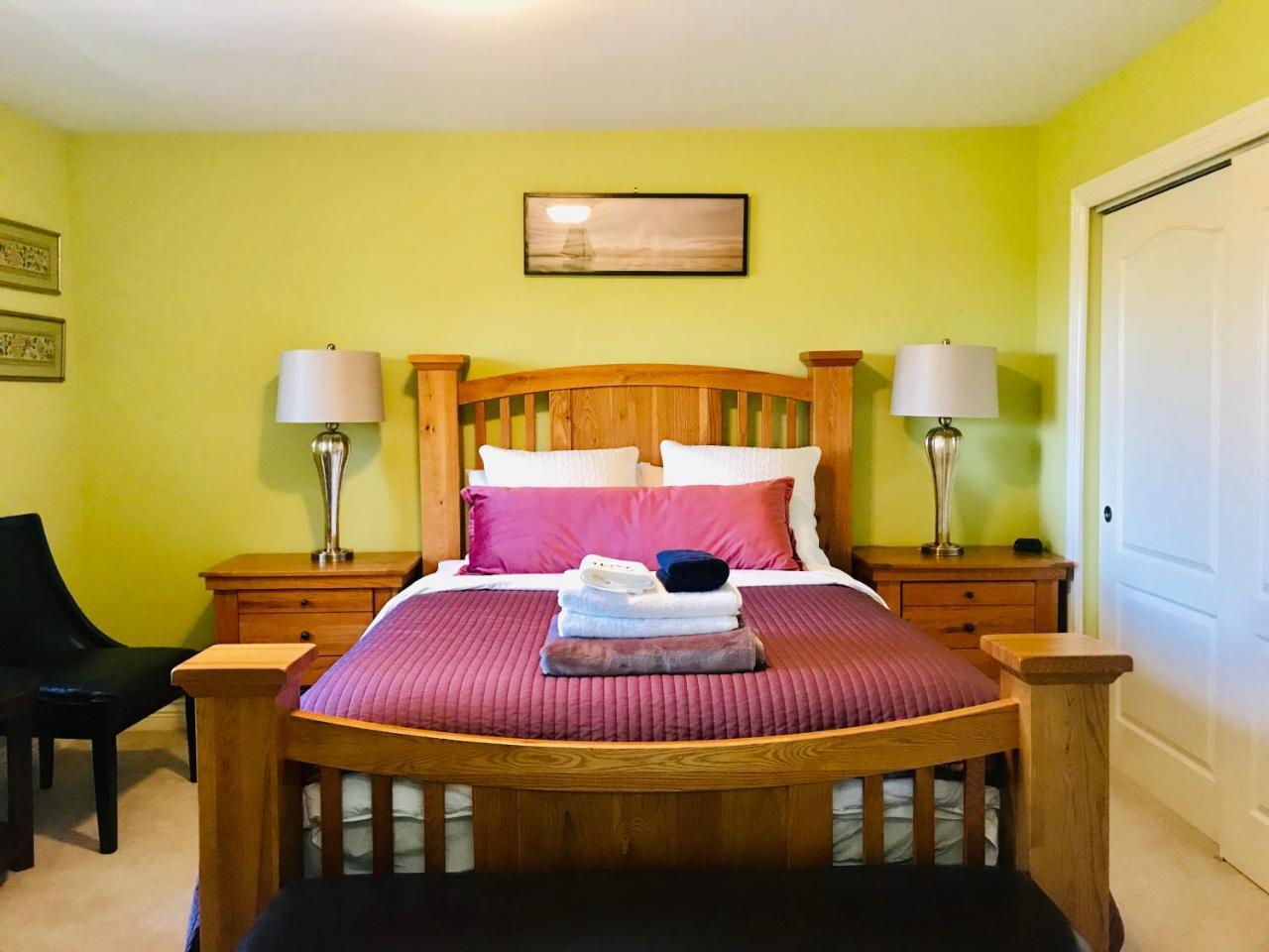 Cedar Manor Bed And Breakfast Pitt Meadows Dış mekan fotoğraf